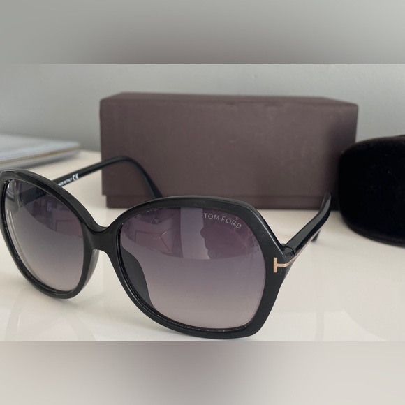 Tom Ford Sunglasses - Picture 2 of 3